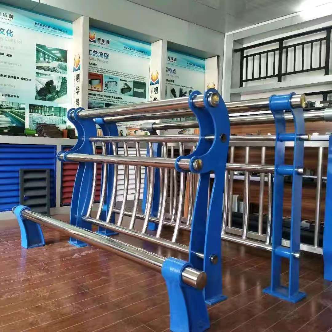 烟台市不锈钢护栏桥梁护栏 - 方案
